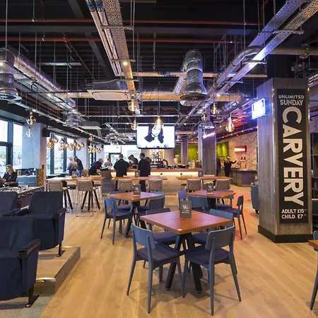 Village Bristol Hotel 4*