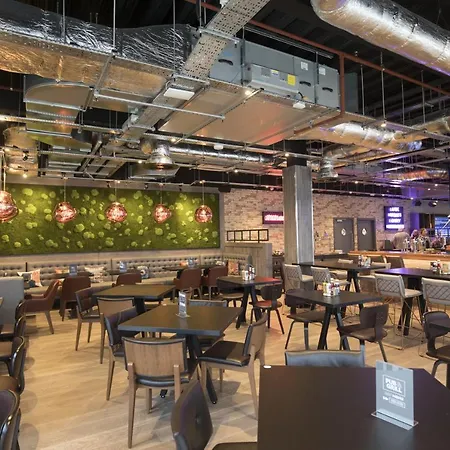 Hotel Village Bristol Filton